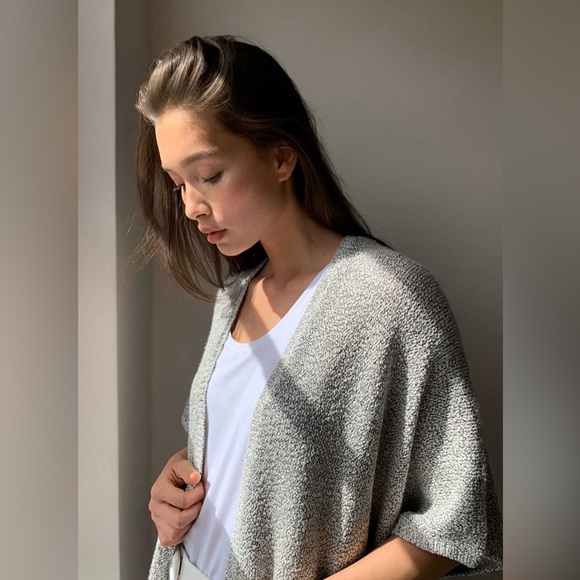 Aritzia Community Ionic Cape Bouclé Cardigan Cream XXS Cozy Minimal - Picture 5 of 6